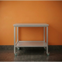 Стол передвижной